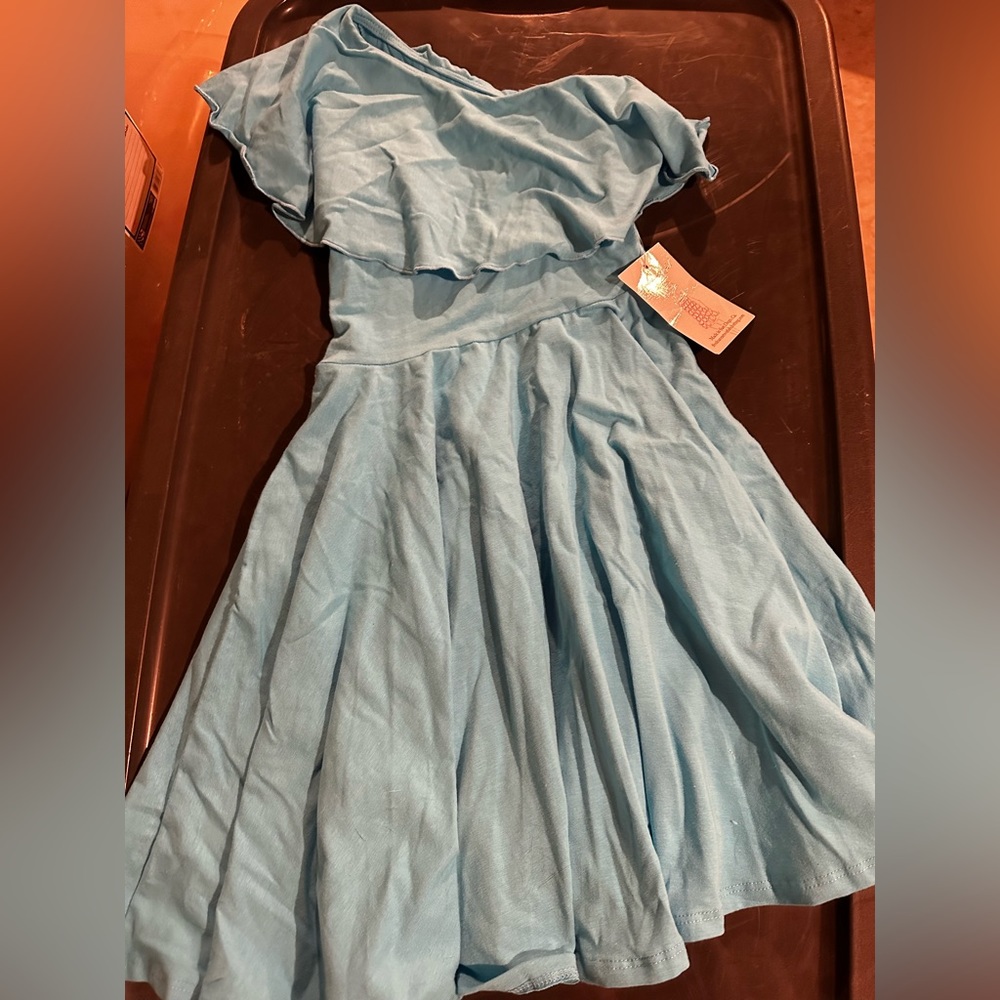Girl’s size 8 dress, NWT